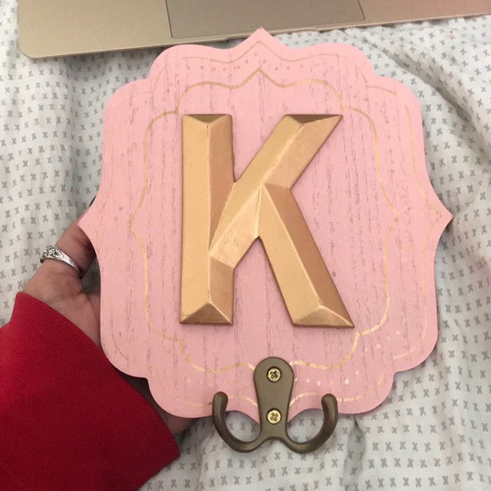 Jewelry hook